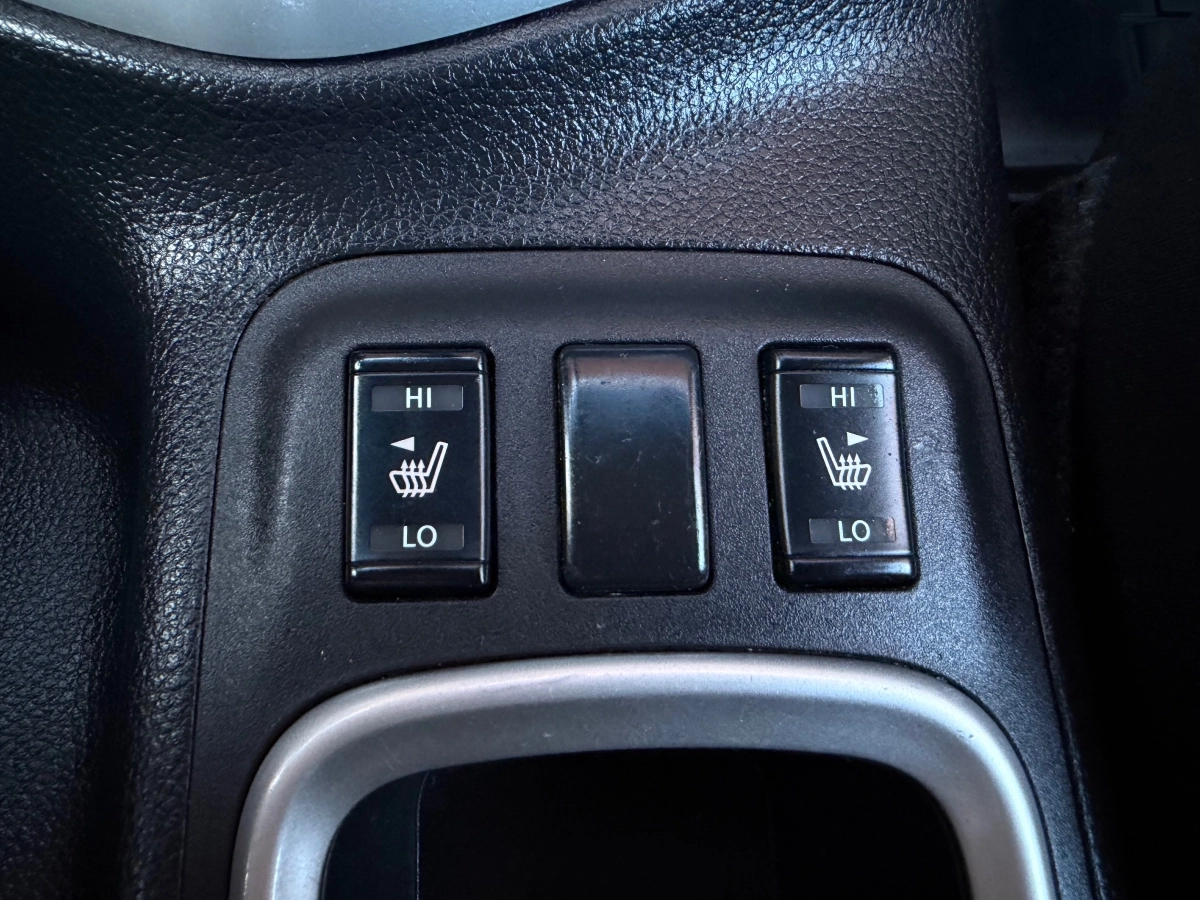 Nissan Np300 Navara - photo 19