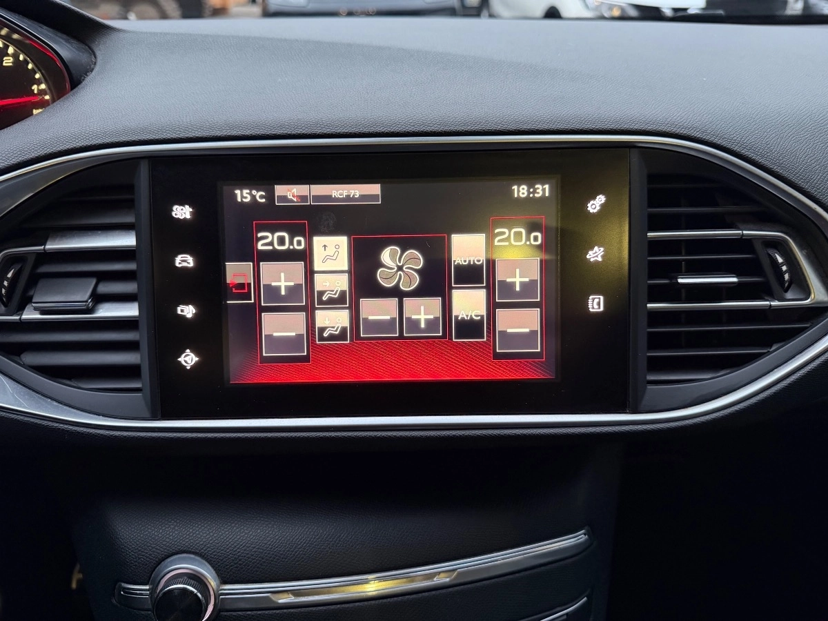 Peugeot 308 - photo 19