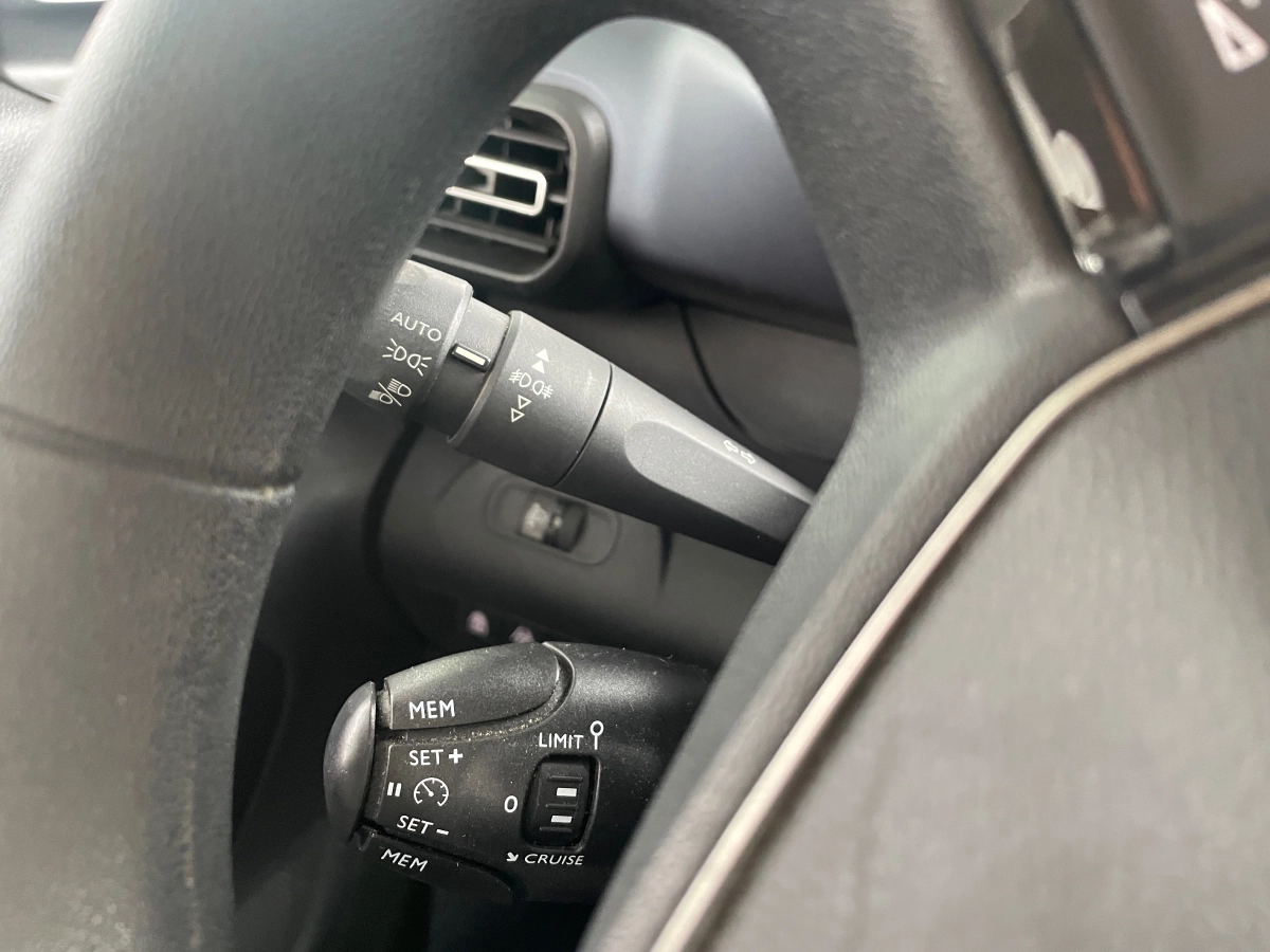 Peugeot Rifter - photo 21