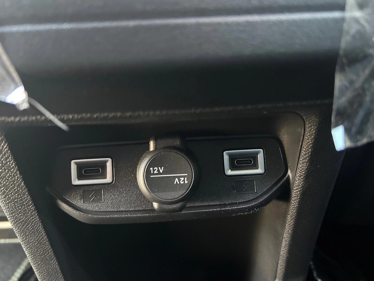 Peugeot 3008 136ch MHEV HYBRID E-DCS6 GT