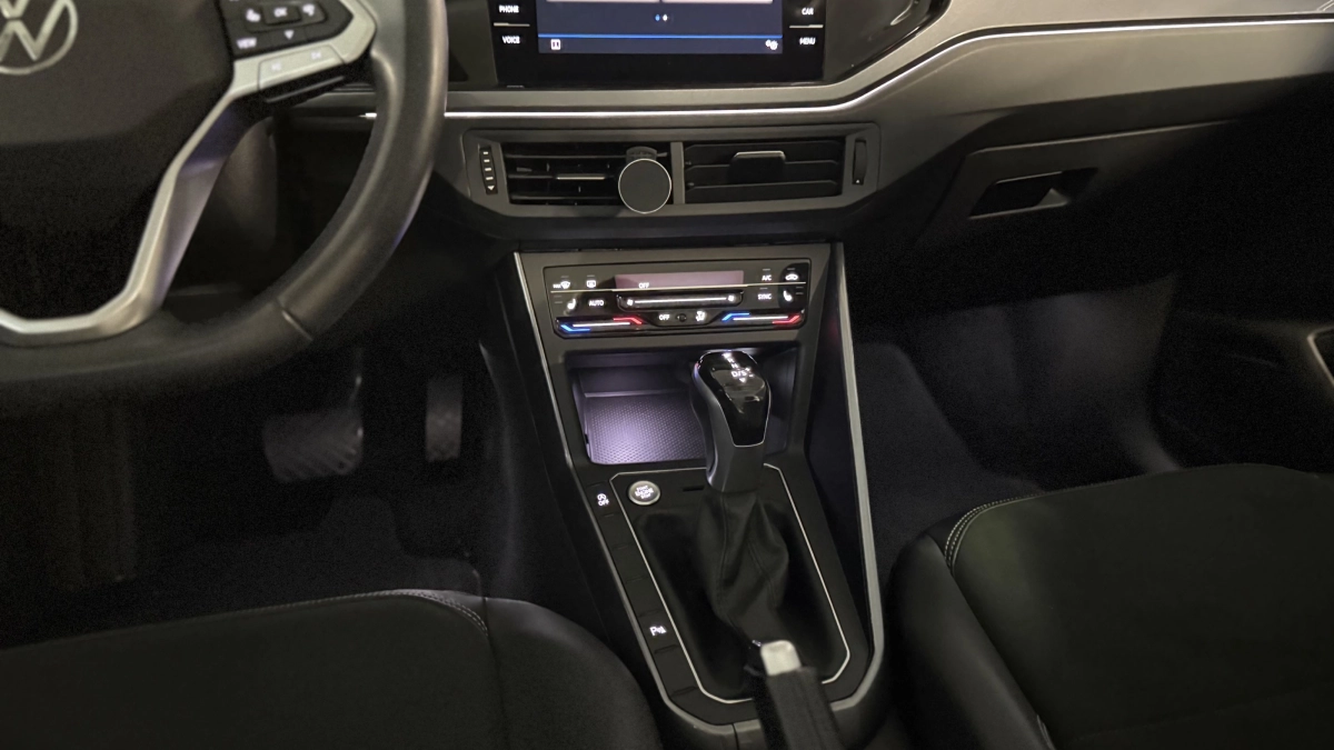 Volkswagen Polo - photo 24