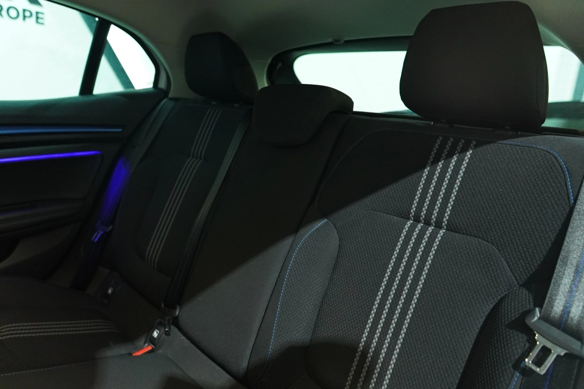 Renault Megane - photo 19