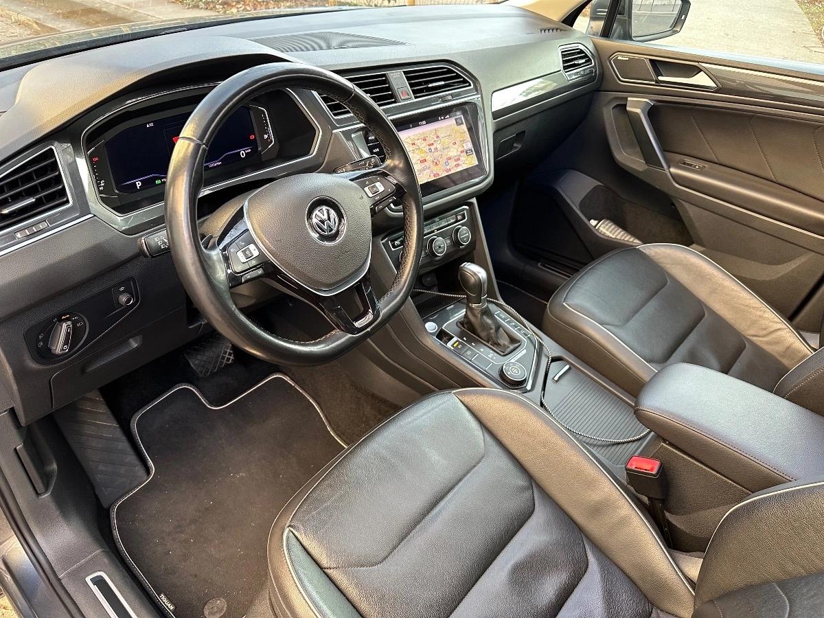 Volkswagen Tiguan 2.0 TDI 150 BLUEMOTION CARAT EXCLUSIVE 4MOTION DSG BVA