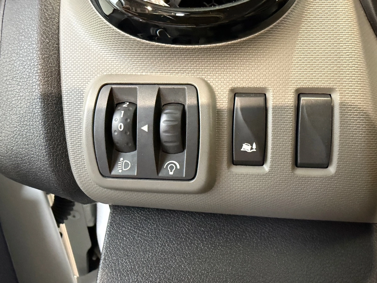 Renault Trafic Vu - photo 18