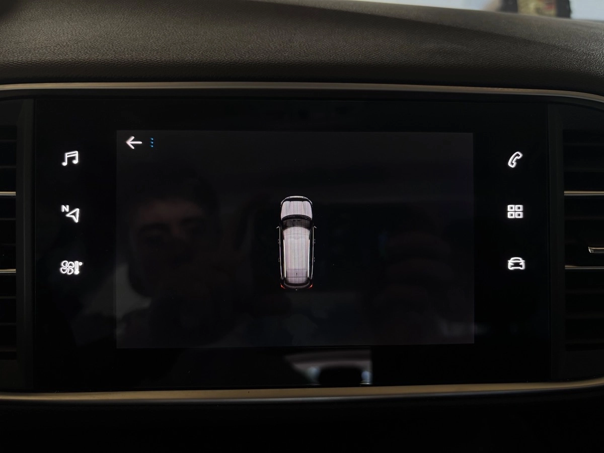 Peugeot 308 - photo 9