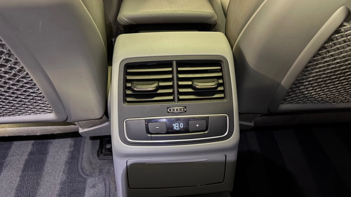 Audi A4 - photo 16
