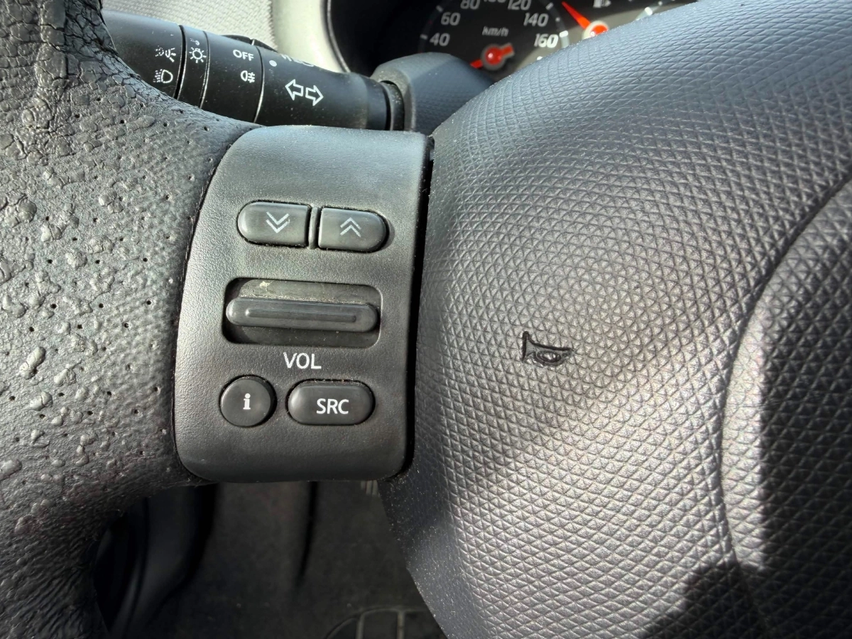 Nissan Micra - photo 16