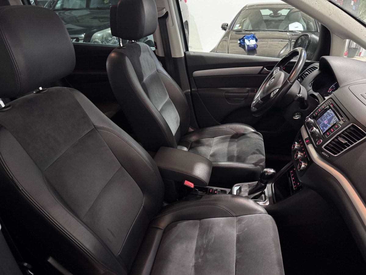 Volkswagen Sharan - photo 11