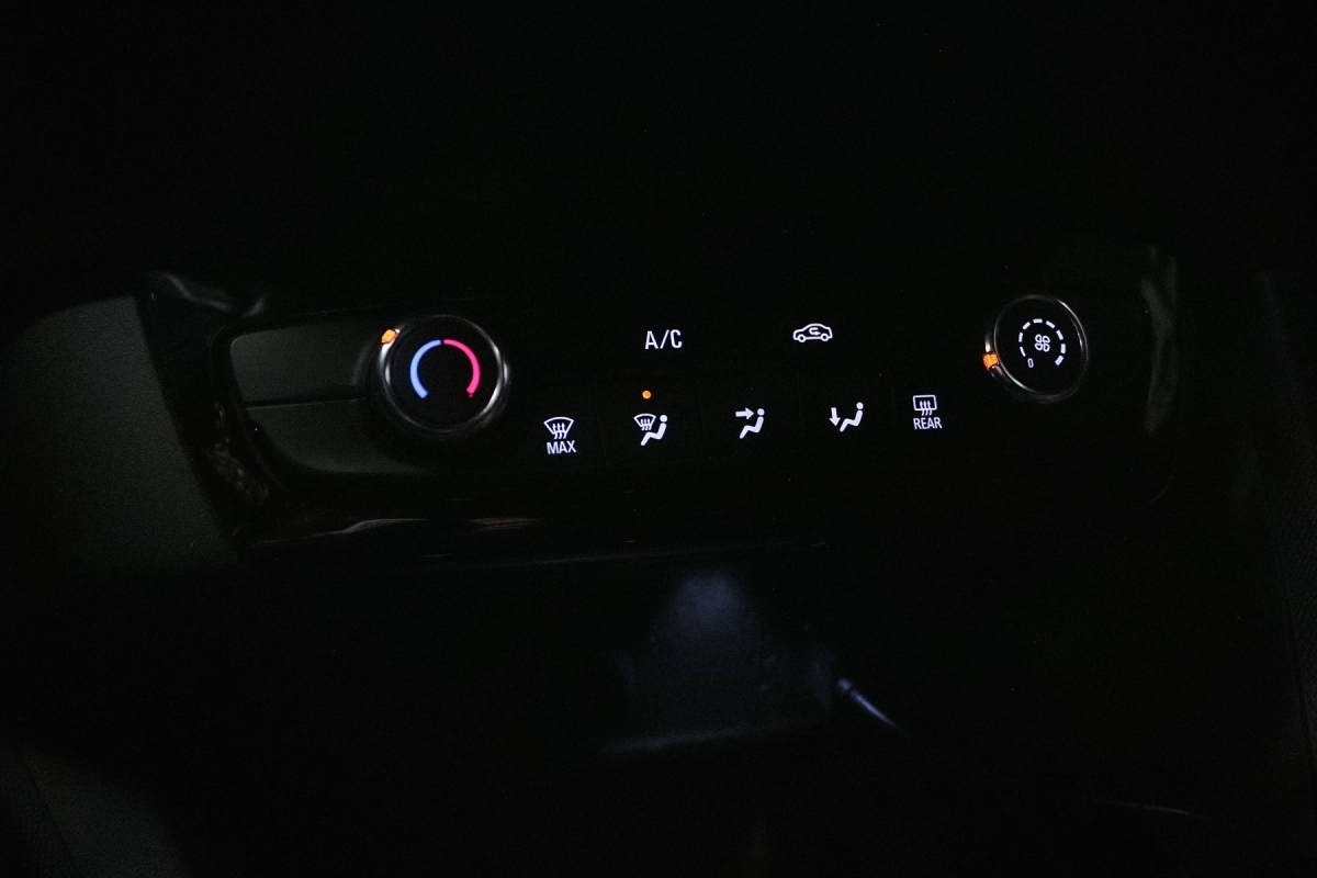 Opel Corsa - photo 22
