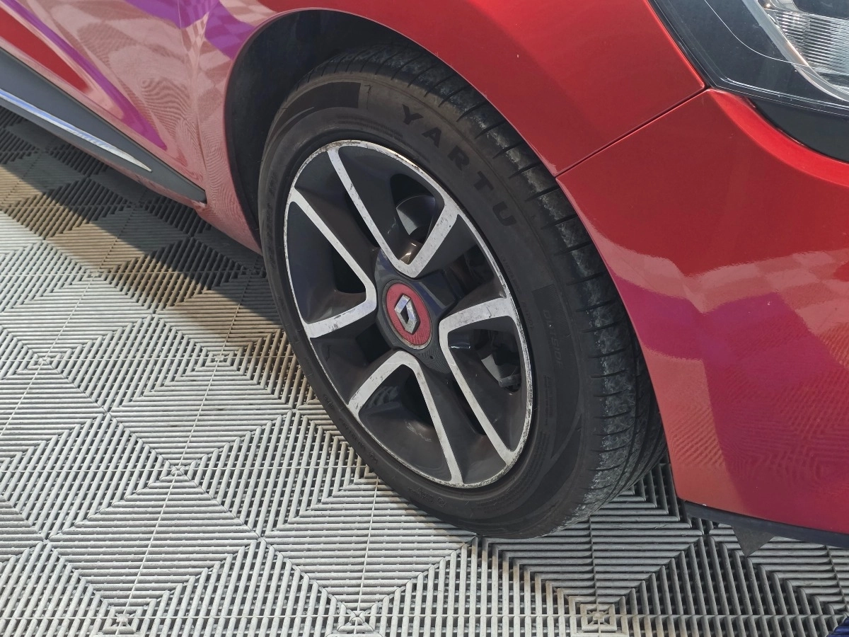 Renault Clio - photo 25