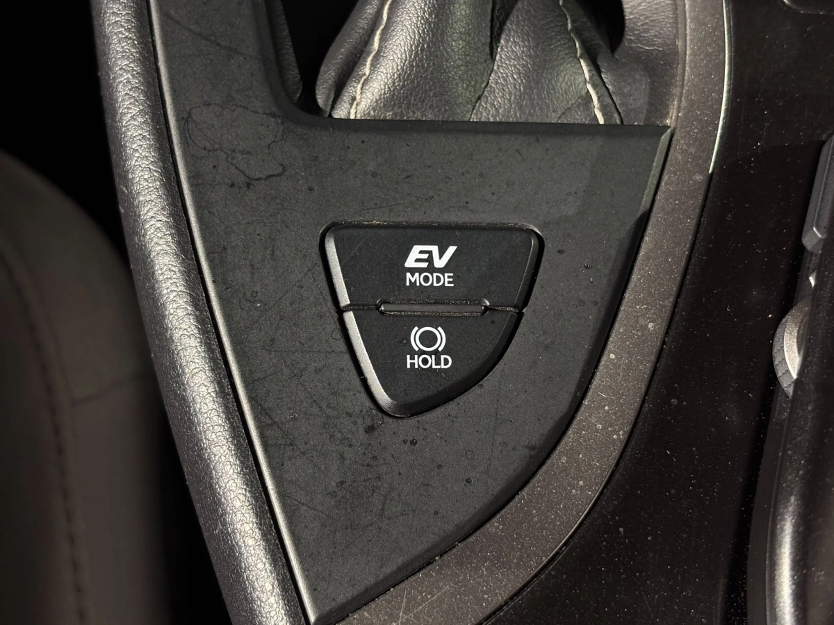 Lexus Ux - photo 25