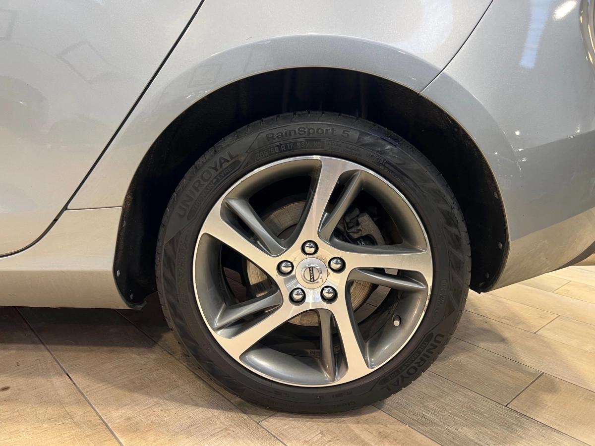 Volvo V40 II (2) 2.0 D4 190 INSCRIPTION BVM6