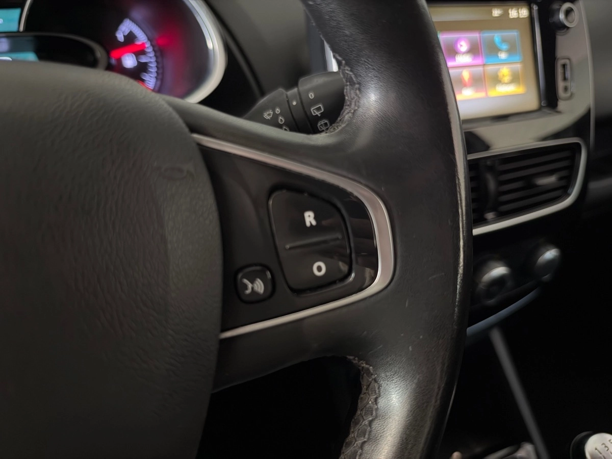Renault Clio - photo 11