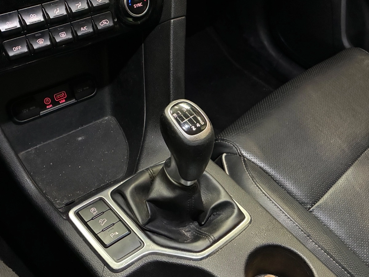 Kia Sportage - photo 24