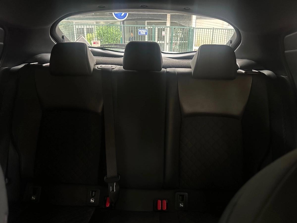Toyota C-hr 1.8 HSD 122H 100 FULL-HYBRID DISTINCTIVE 4X2 E-CVT BVA