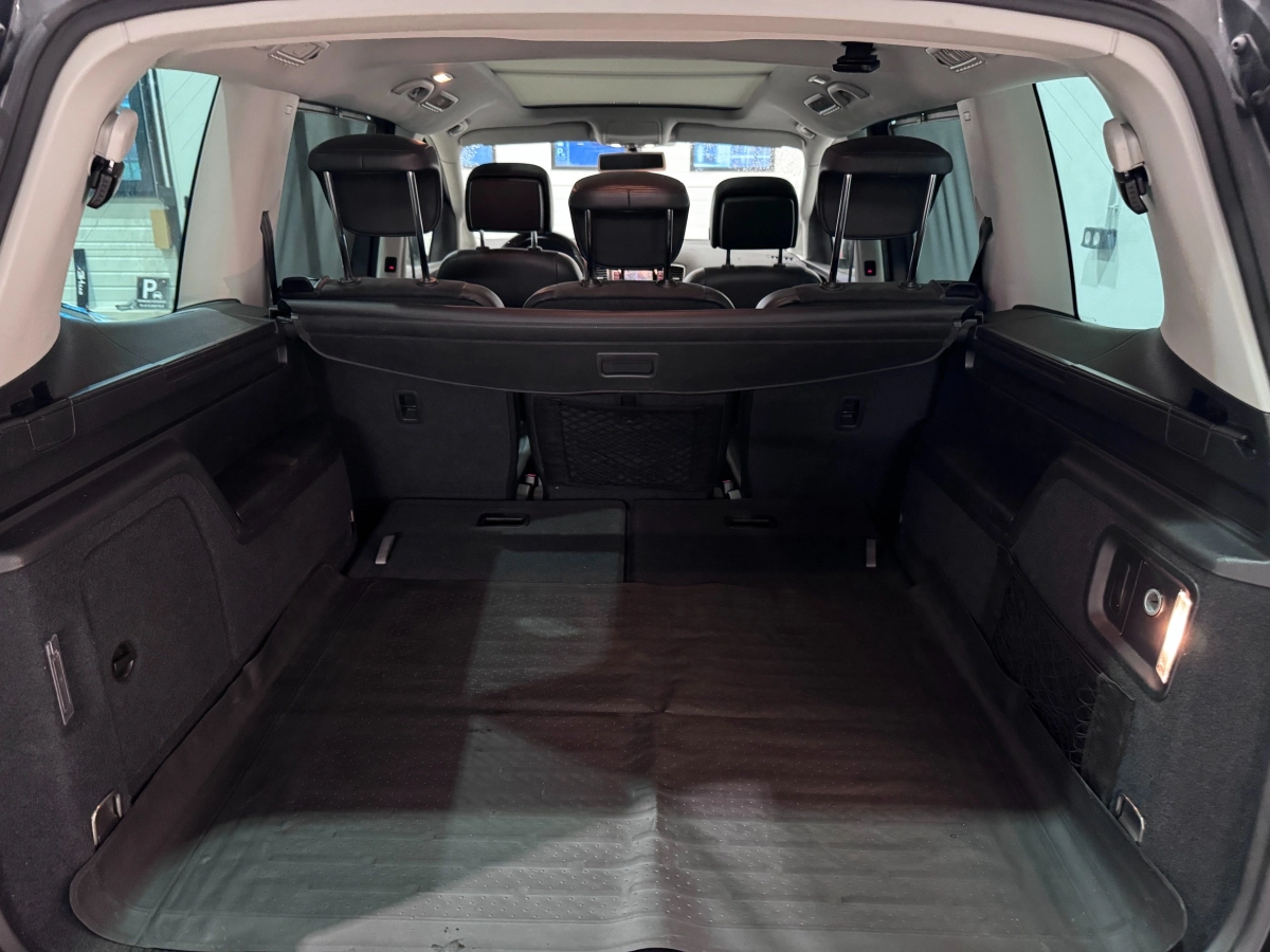 Volkswagen Sharan - photo 23