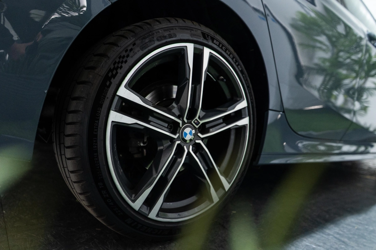 Bmw Serie 1 - photo 9