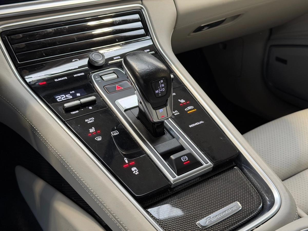 Porsche Panamera 4.0 TURBO E-HYBRID 700H 570 PHEV 17.9KWH S BVA