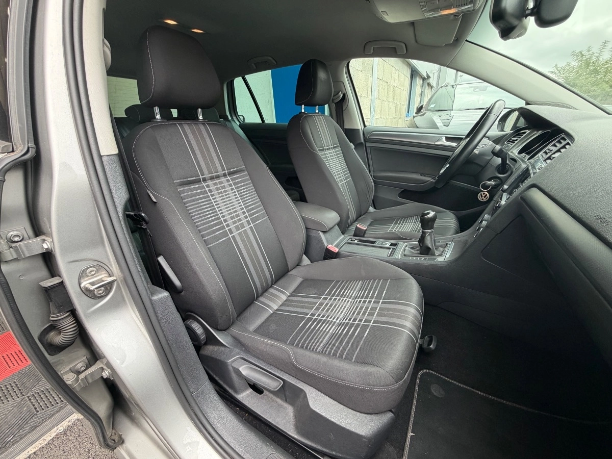 Volkswagen Golf - photo 11