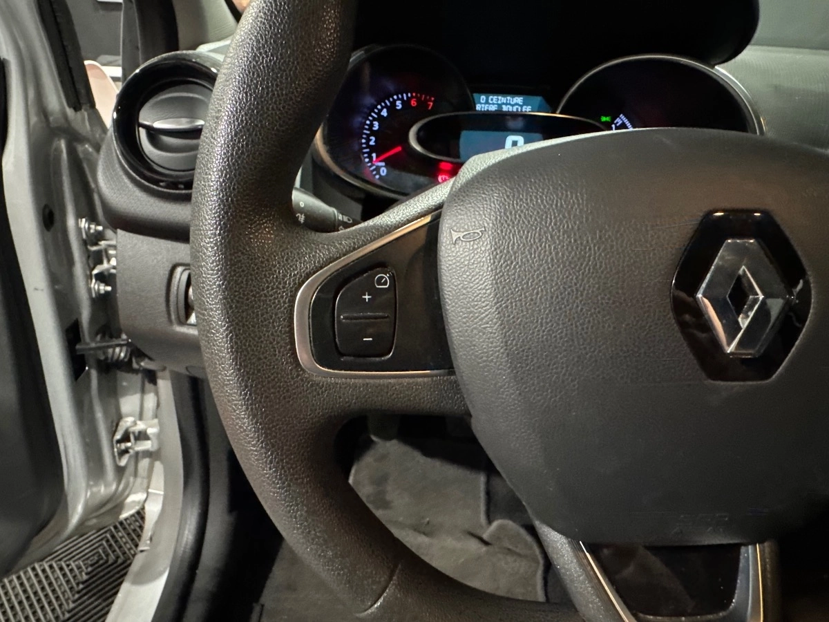 Renault Clio - photo 14
