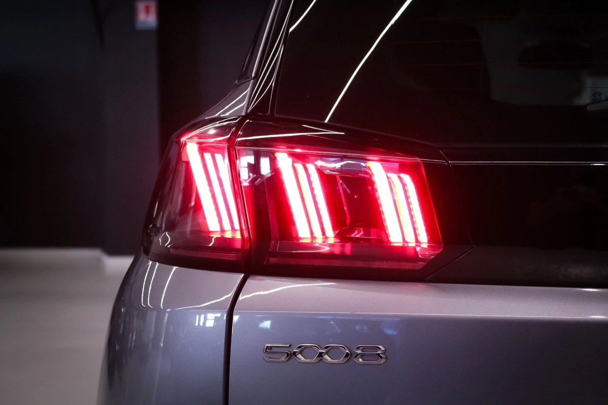 Peugeot 5008 - photo 8