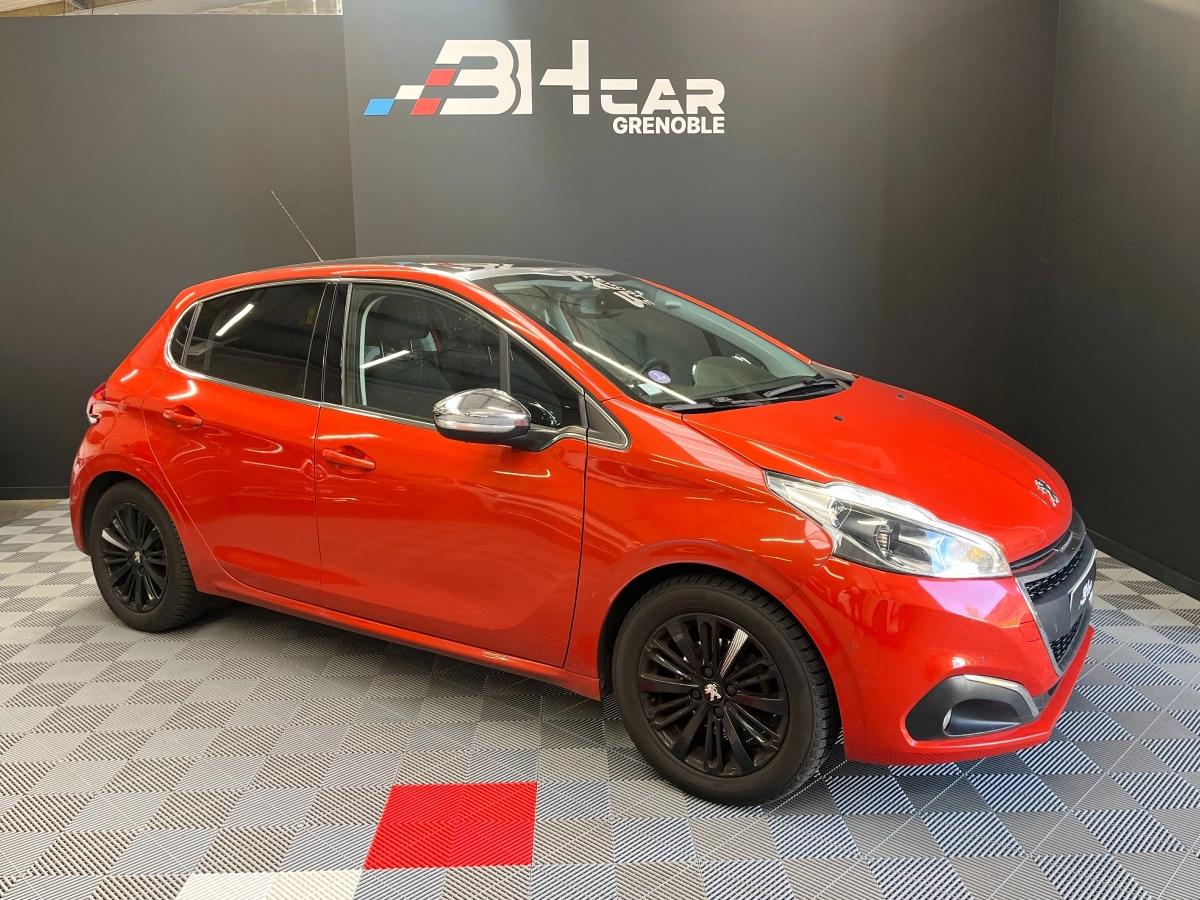 Image: Peugeot 208 1.2 PURETECH 82 ALLURE BVM5 / TOIT PANORAMIQUE