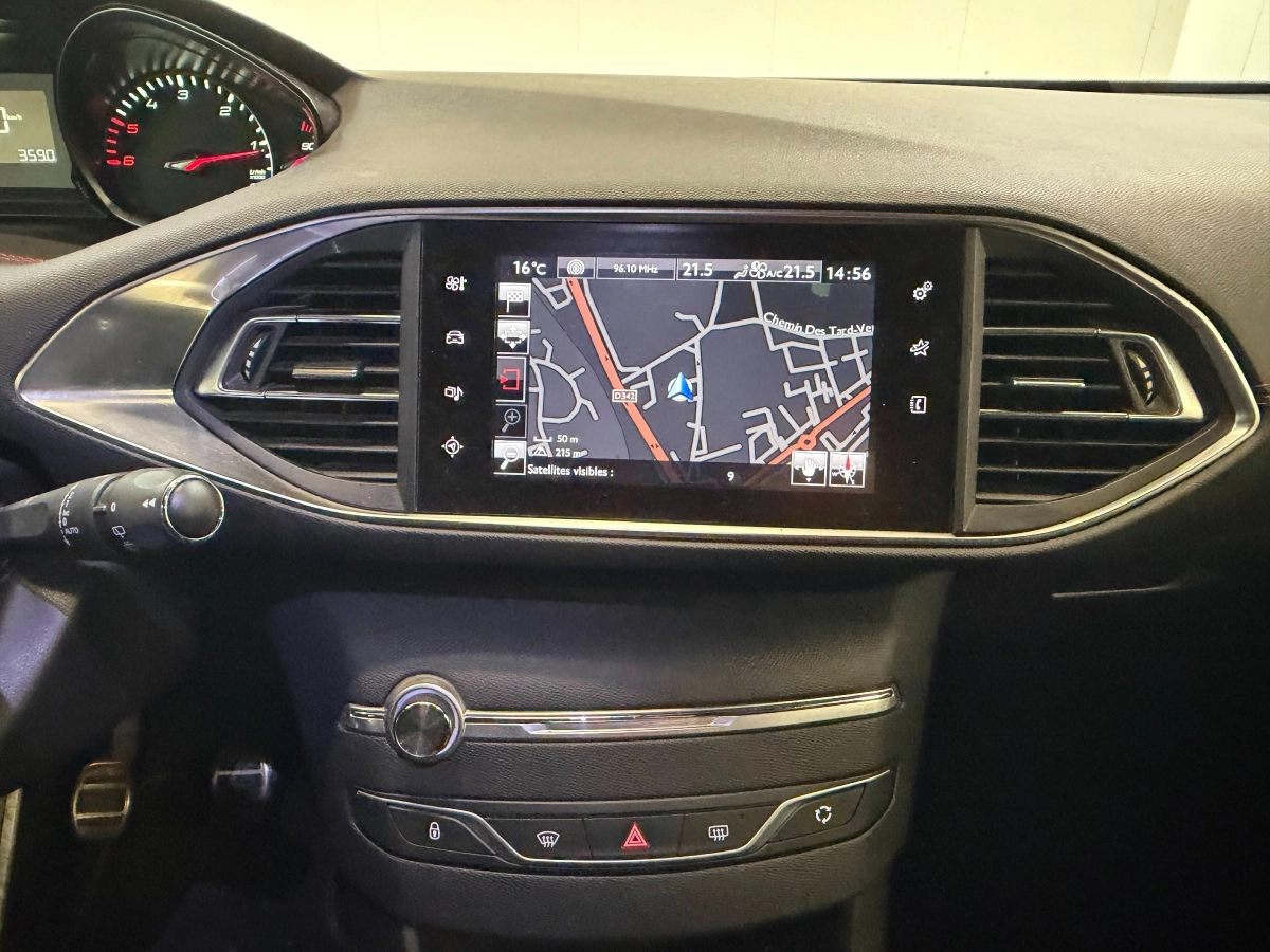 Peugeot 308 - photo 14