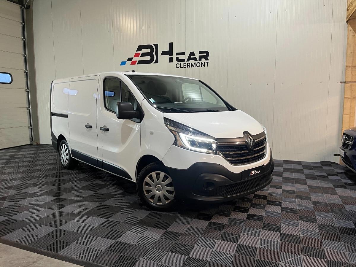 Image: Renault Trafic Vu FOURGON 2.0 DCI 120 cv 1T0 L1H1 GRAND-CONFORT / Première main