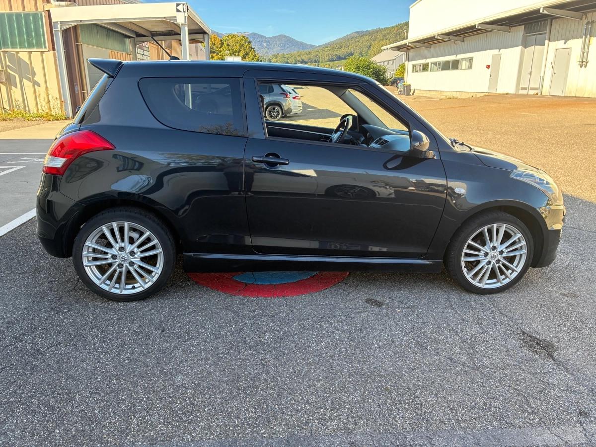 Suzuki Swift 1.6 VVT 135 SPORT