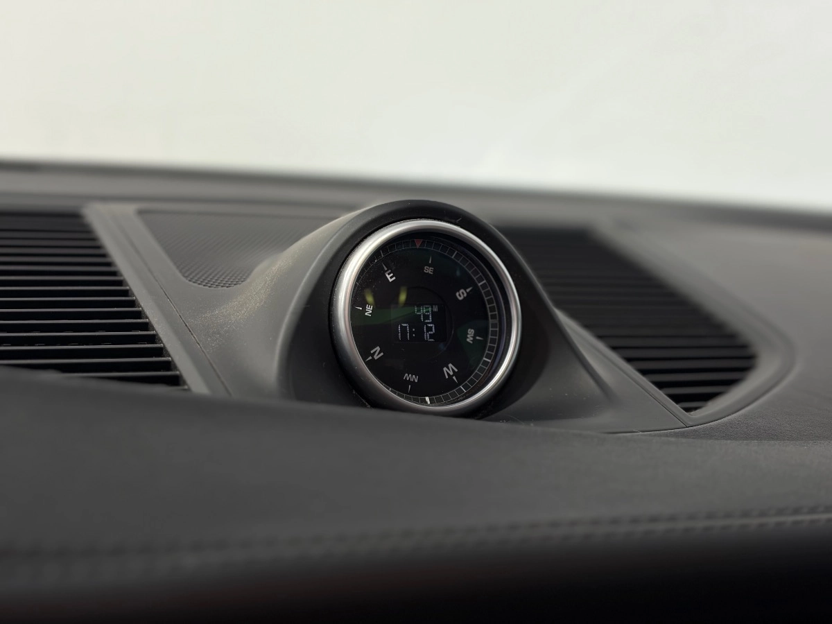 Porsche Macan - photo 19