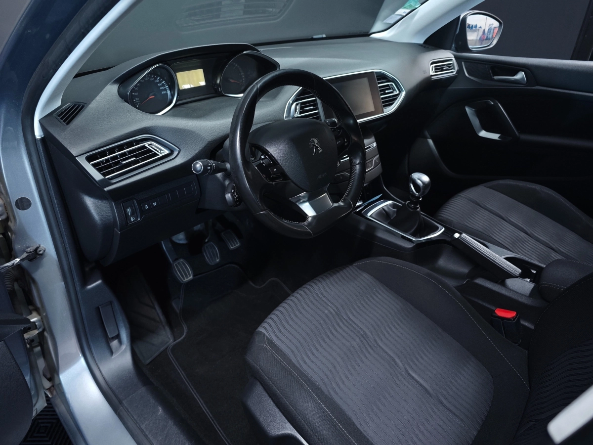 Peugeot 308 - photo 28
