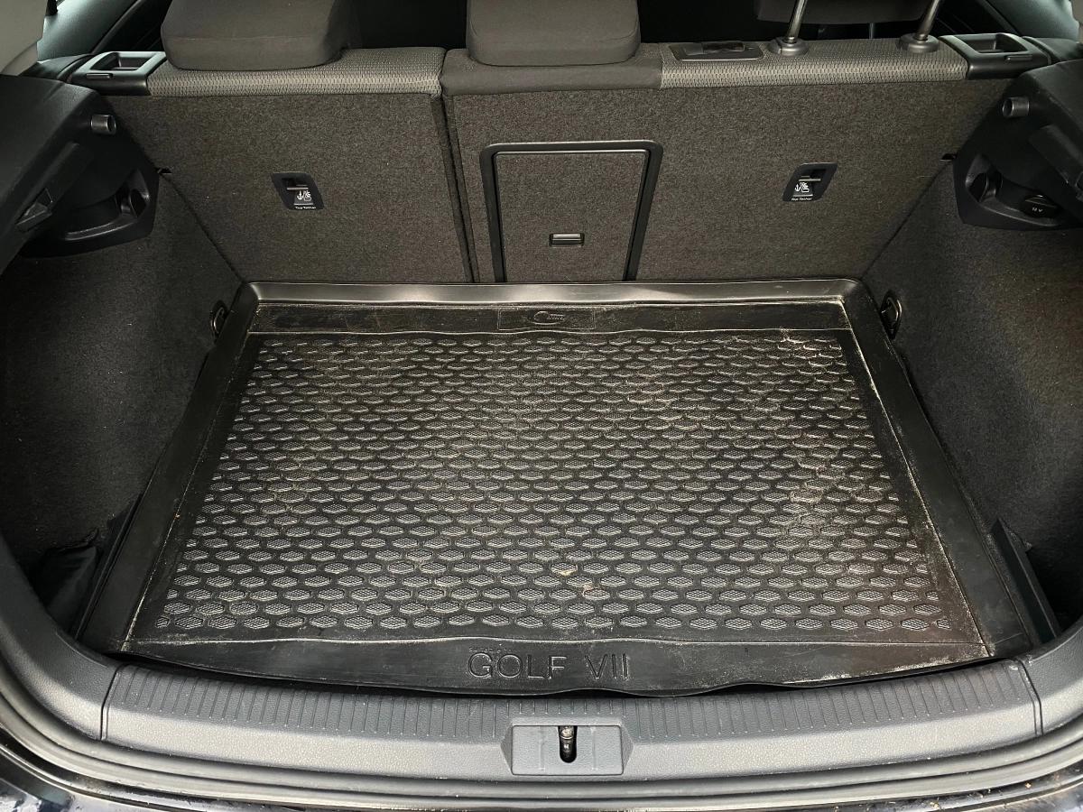 Volkswagen Golf 1.0 TSI 110 BLUEMOTION FIRST EDITION