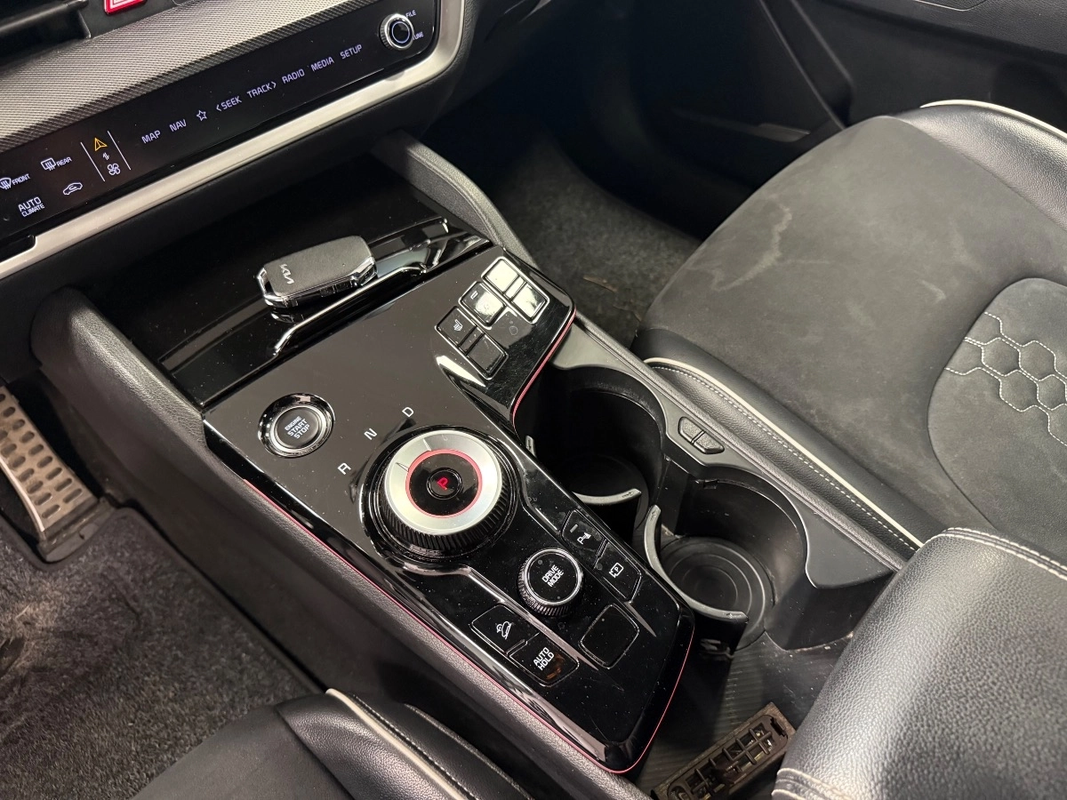 Kia Sportage - photo 17