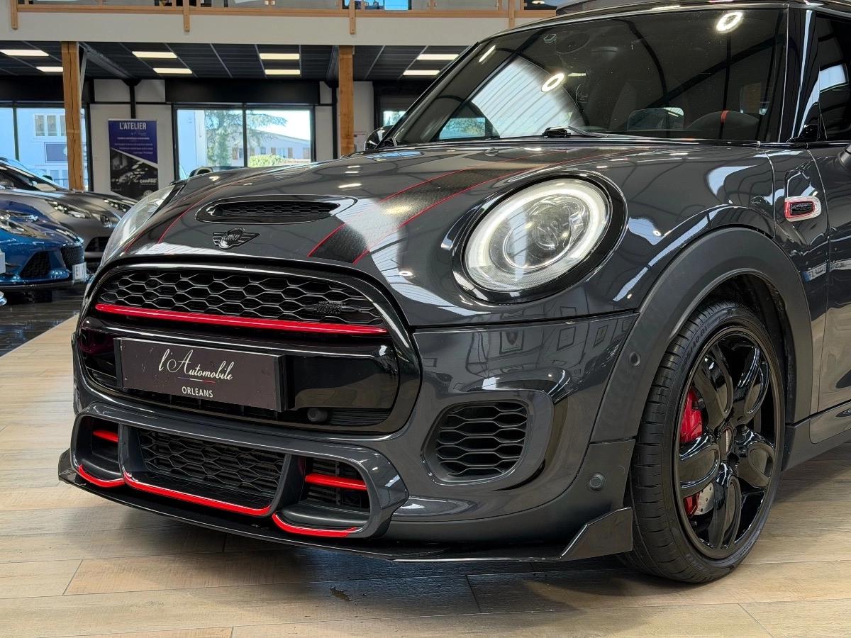 Mini Mini III (F56) 2.0 231 JCW BVA6 3P