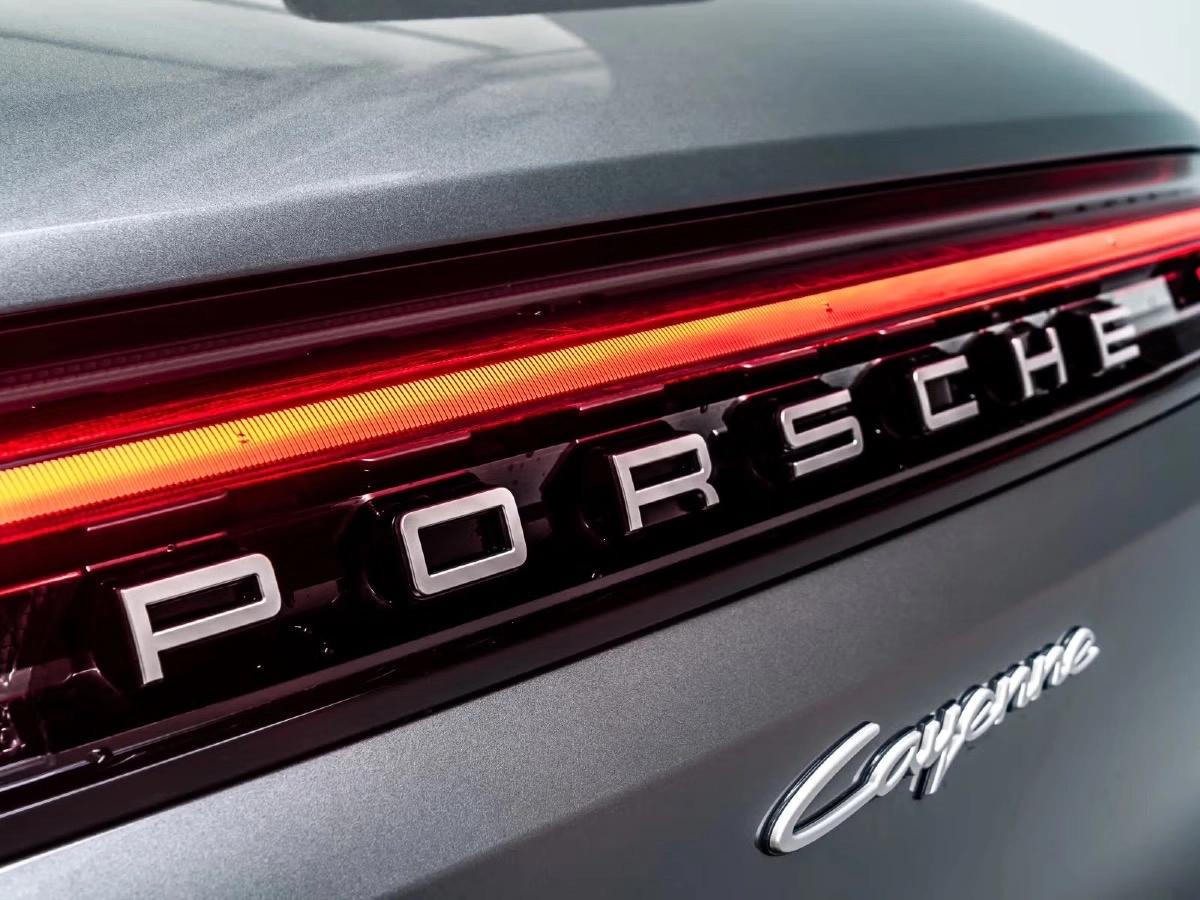 Porsche Cayenne E-Hybrid 470CH Chrono/360/Bose/Siège 18/Matrix/HeadUp/InnoDrive