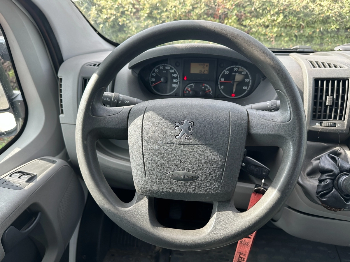 Peugeot Boxer Vu - photo 9