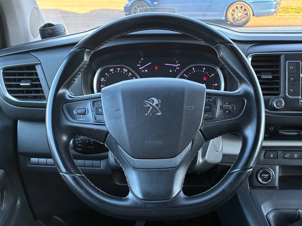 Peugeot Traveller - photo 12