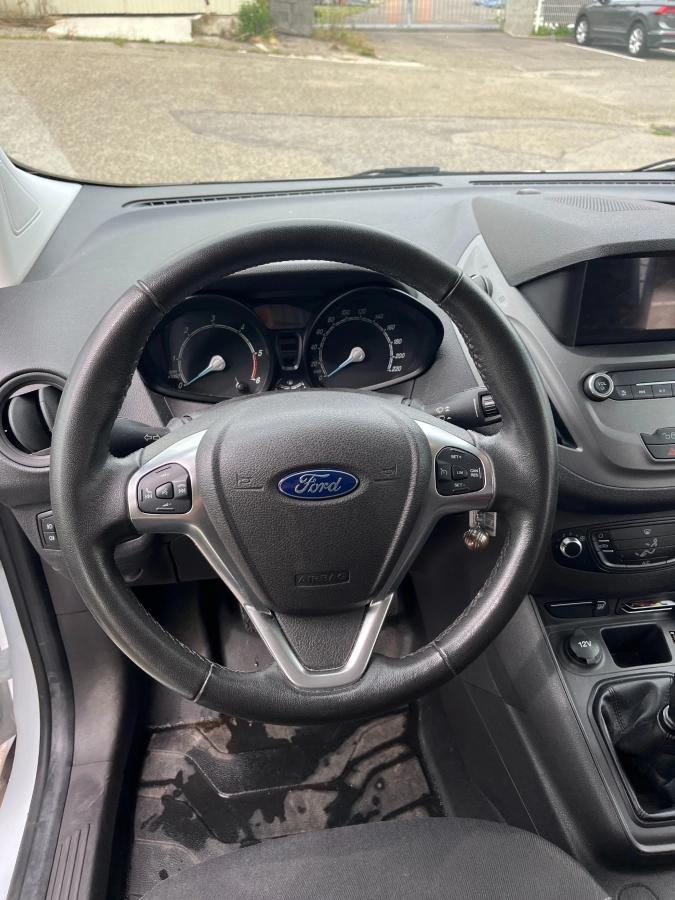 Ford Transit Courier FOURGON 1.5 TDCI 100 LIMITED