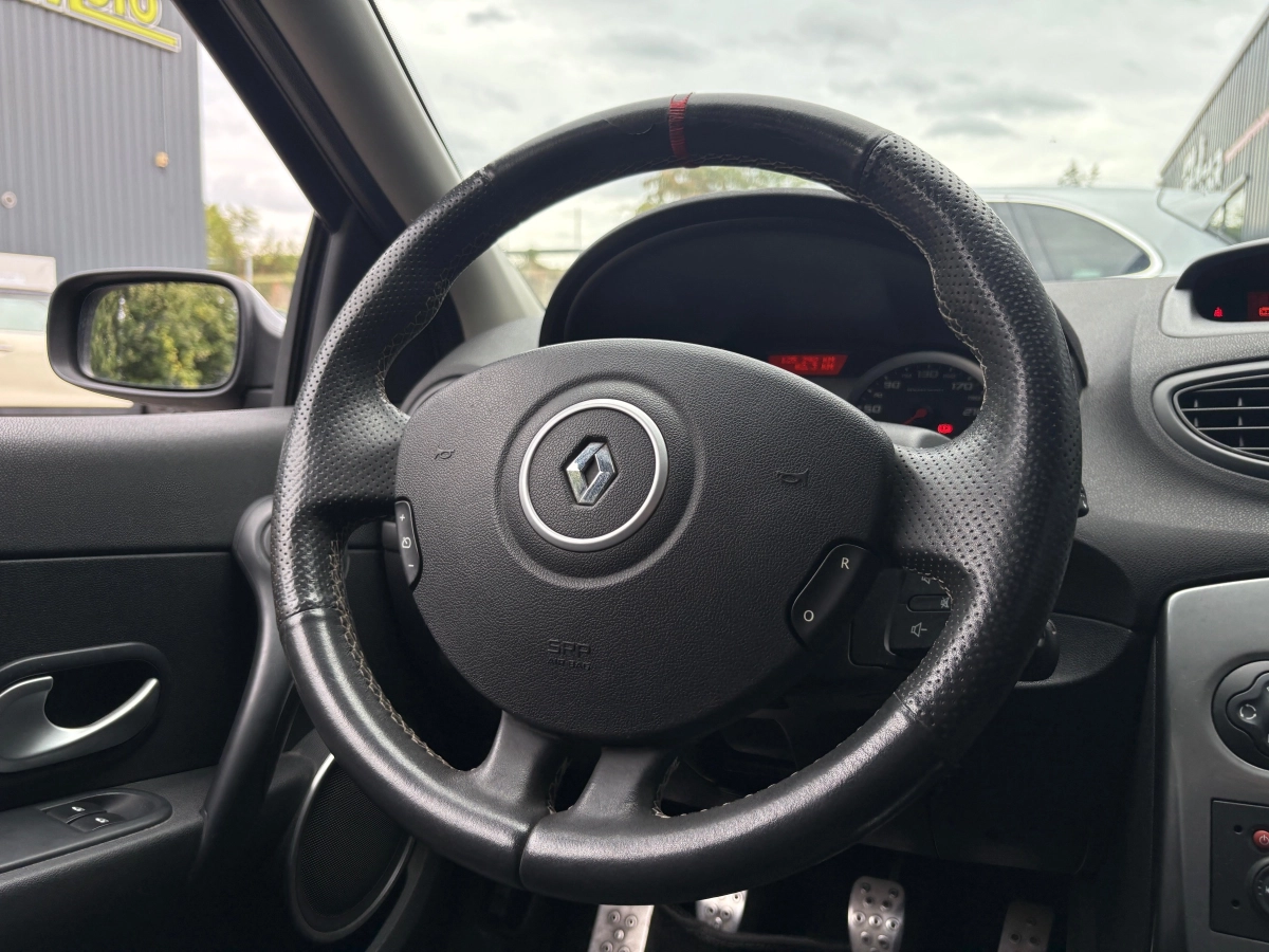 Renault Clio - photo 14