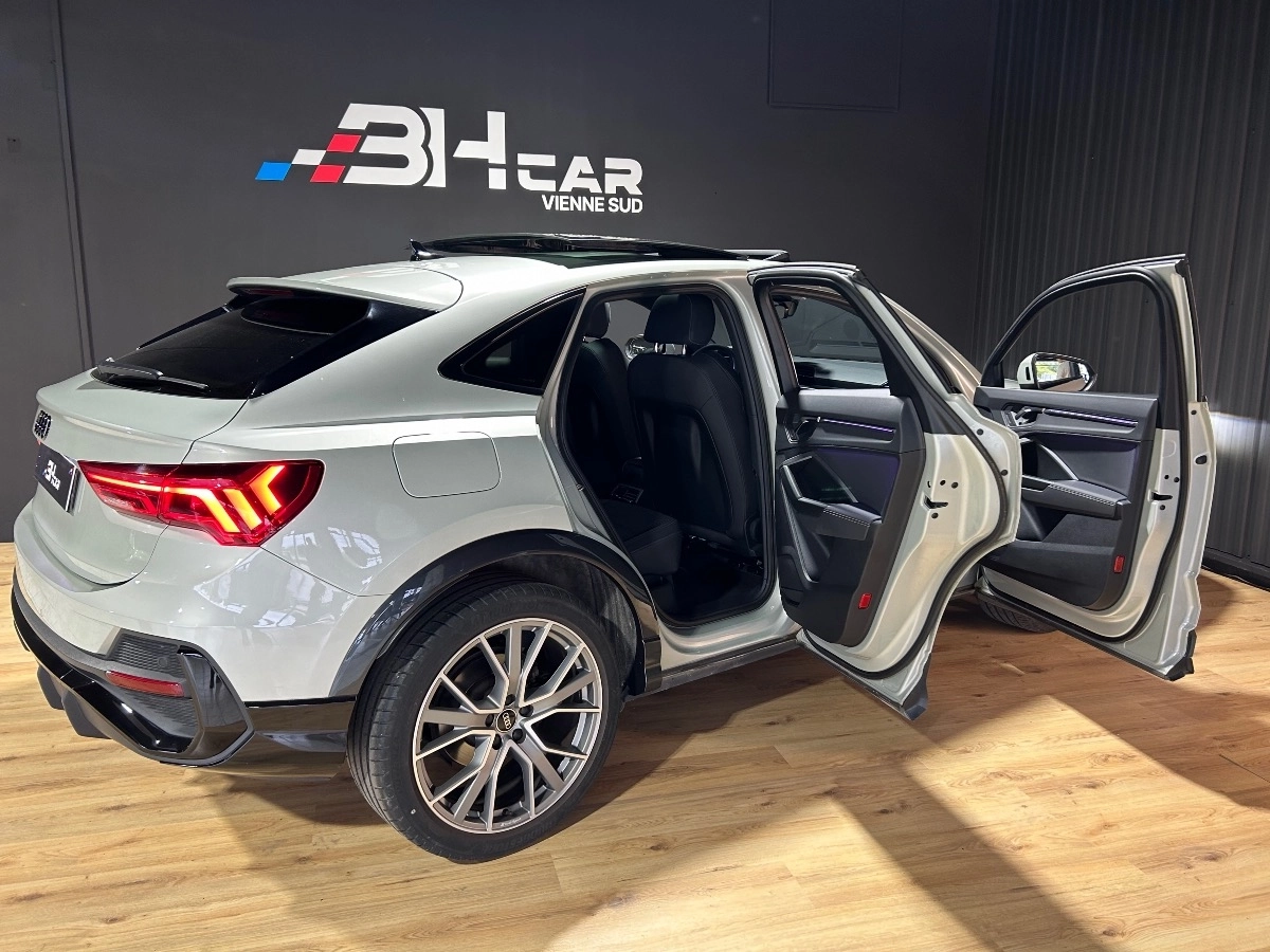 Audi Q3 - photo 9