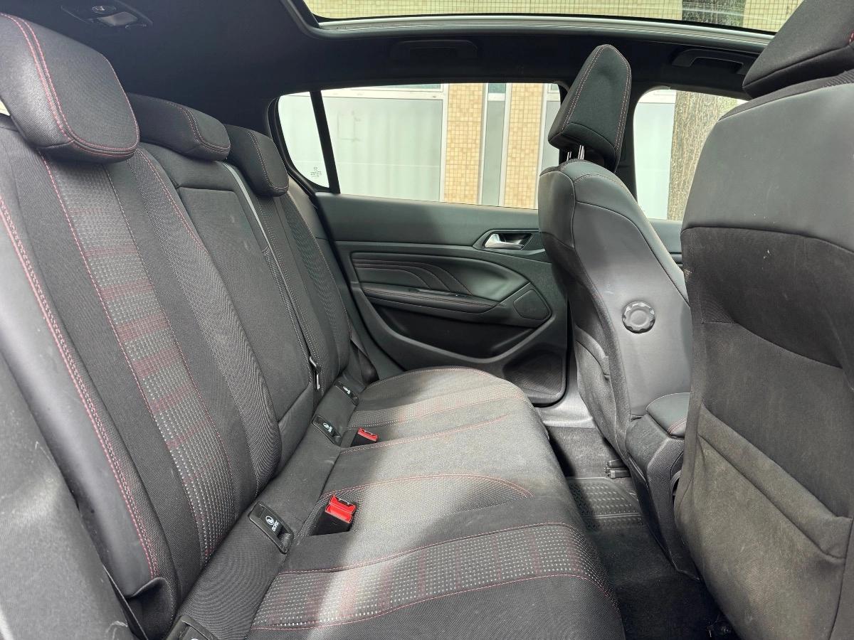 Peugeot 308 GENERATION-II 1.2 PURETECH 130 GT LINE START-STOP