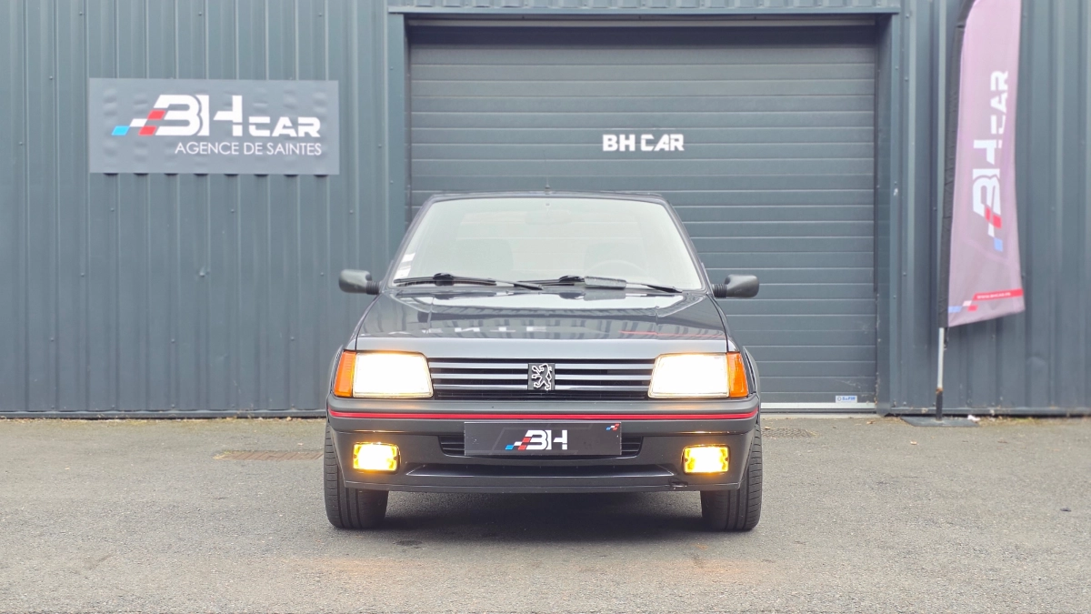 Peugeot 205 - photo 24