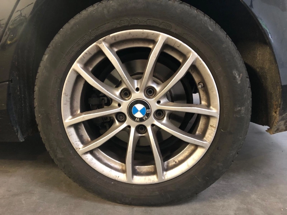 Bmw Serie 1 - photo 27
