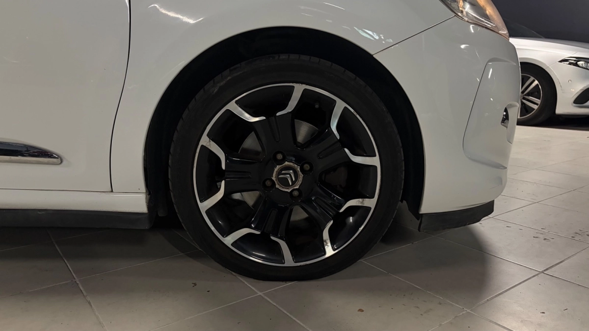 Ds Automobiles Ds 3 - photo 13