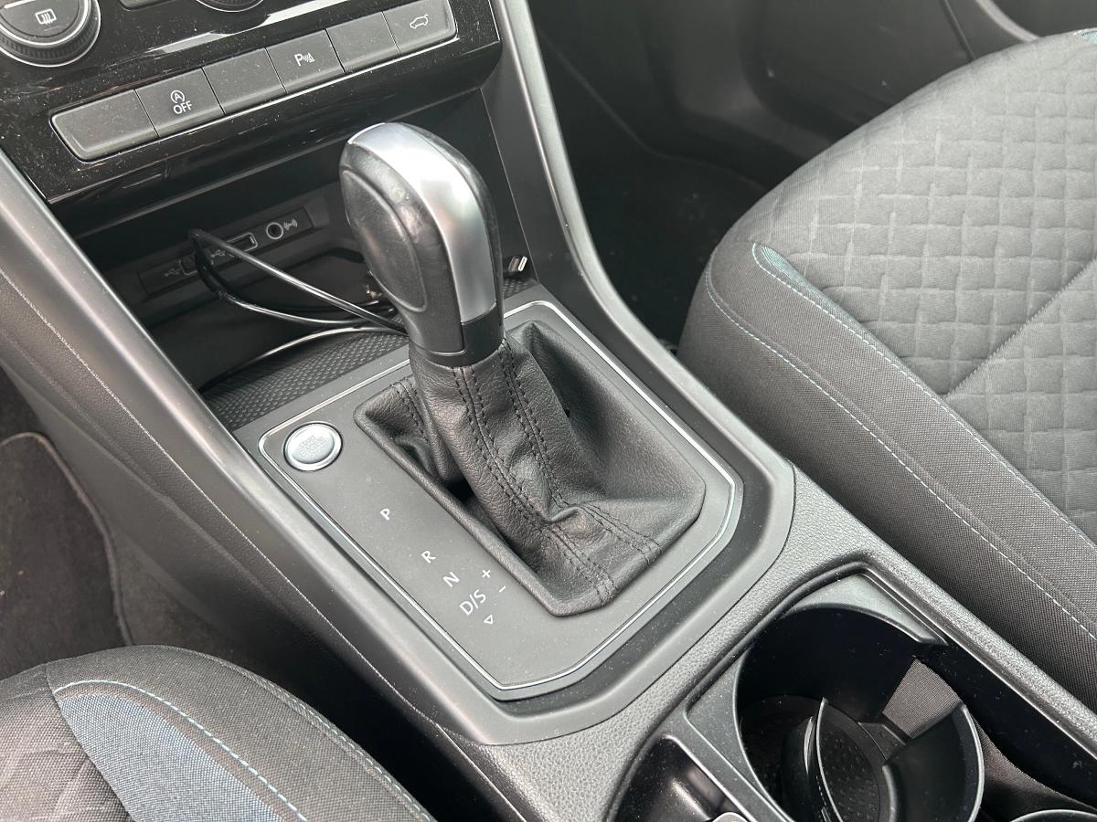 Volkswagen Touran 2.0 TDI 115 LOUNGE DSG BVA