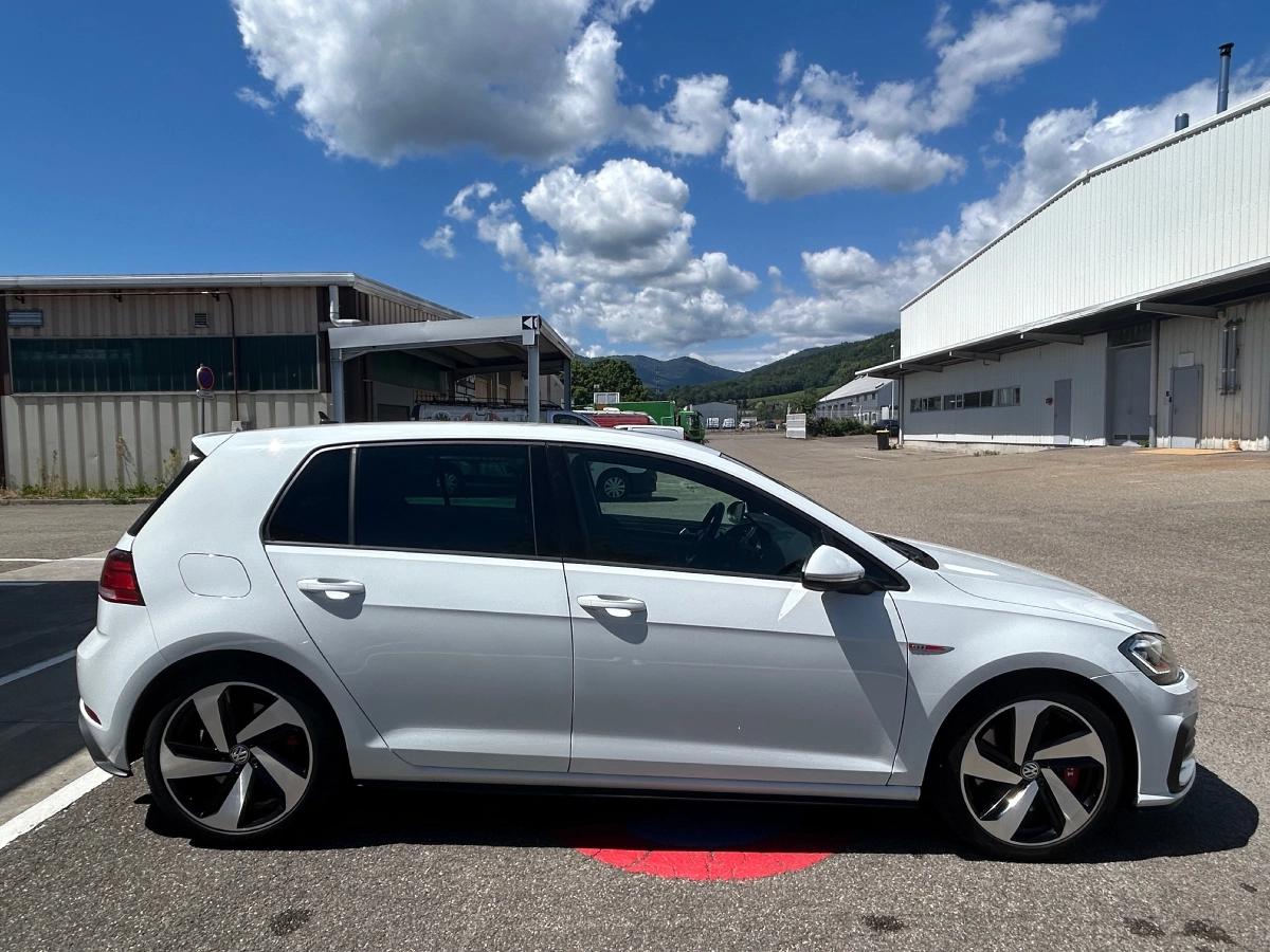 Volkswagen Golf 2.0 TSI 245 GTI DSG BVA