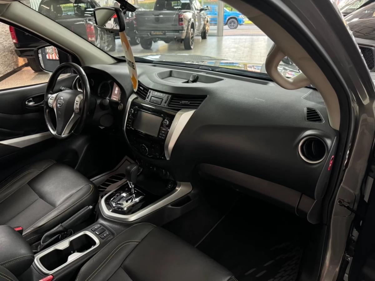 Nissan Navara OFFROADER DOUBLE CAB 2.3 DCI 190 PLUS TEKNA PLUS 4WD BVA