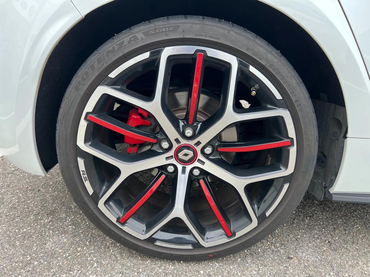 Renault Megane 1.8 300 RS TROPHY