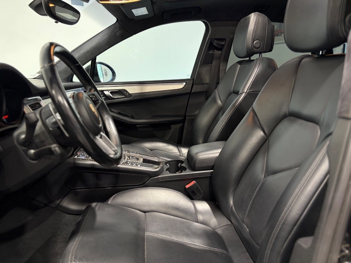 Porsche Macan - photo 12