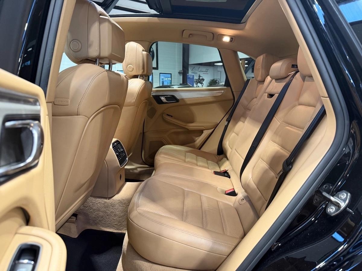 Porsche Macan GTS V6 3.0 360 PDK Options+++